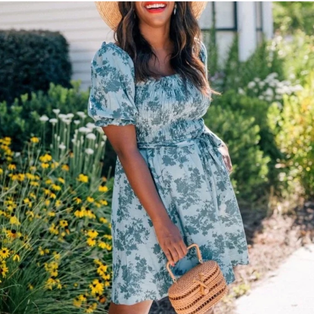 ❤️‍🔥BOGO FREE gal meets glam blue floral smocked mini puff dress belted US 12 XL